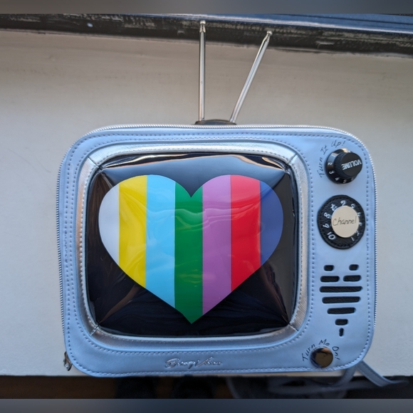 Betsey Johnson - Betsey Vision Crossbody - TV Bag - Picture 10 of 16